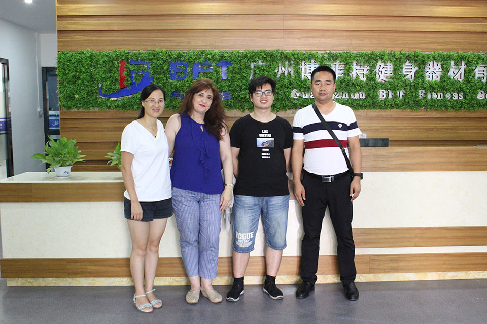 commercial fitness equipment