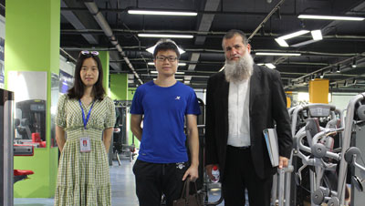 Israeli customers come to China to purchase fitness equipment