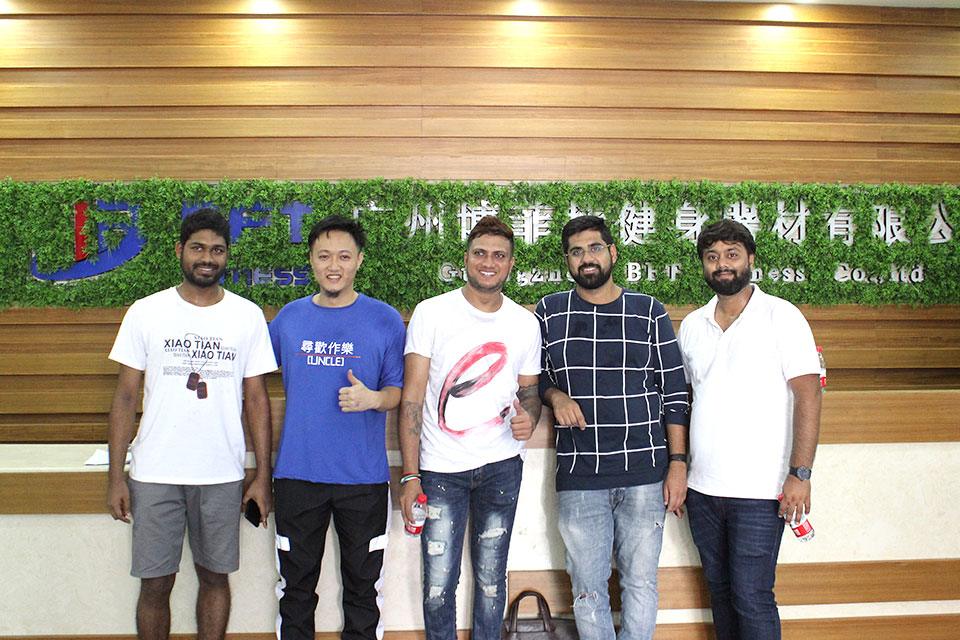 india Customer import gym equipment